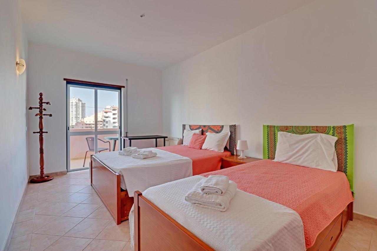 Praia Da Rocha Central 1 With Pool By Homing Portimao Exterior photo